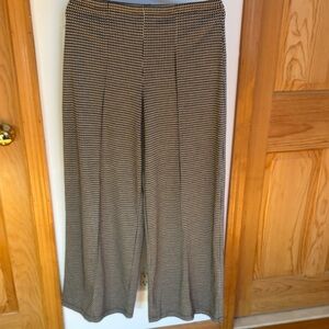 Max Studio-Black and White Houndstooth Pants